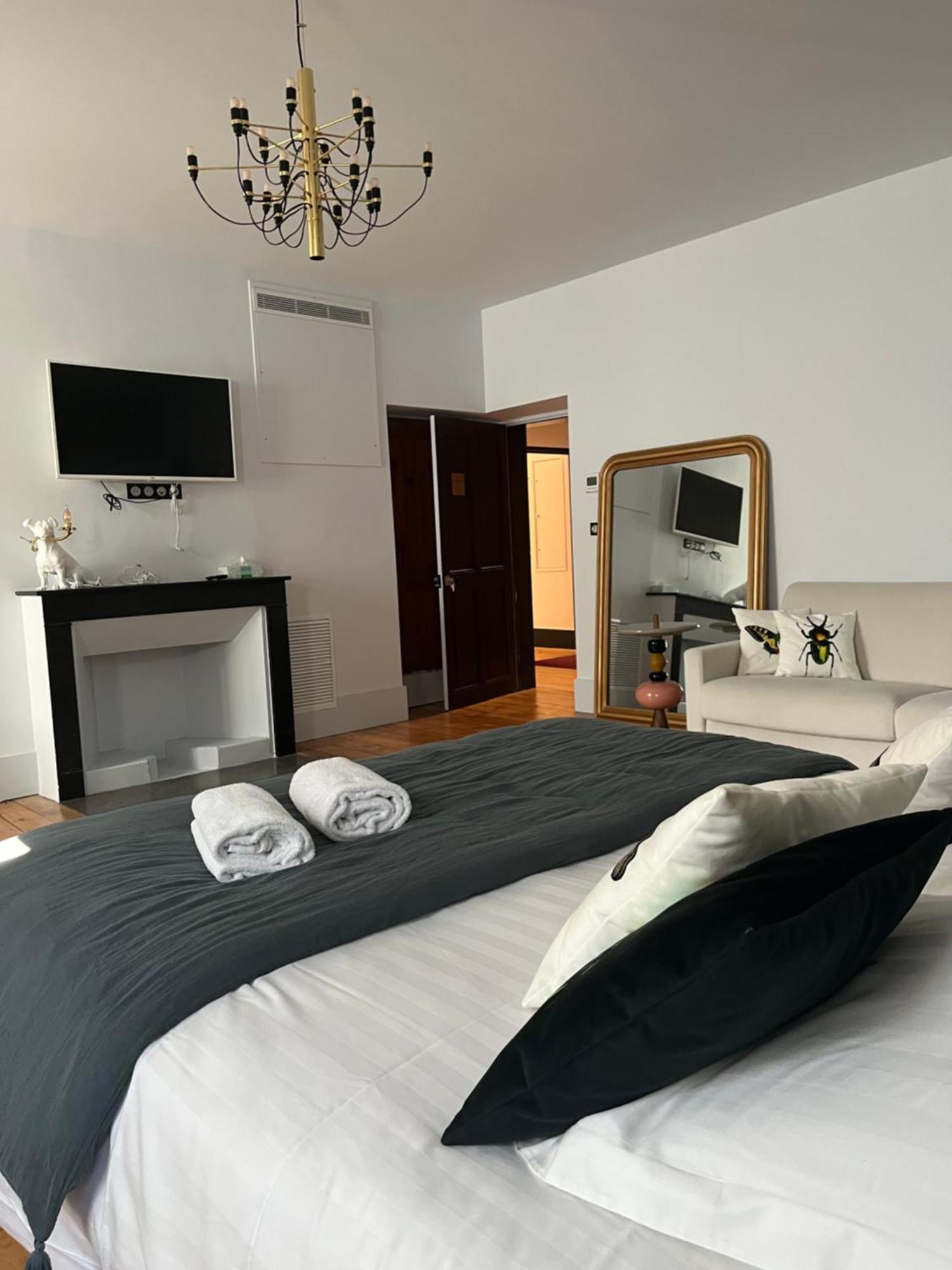 Domaine Clairfontaine Noyarey - Suites Junior Εξωτερικό φωτογραφία