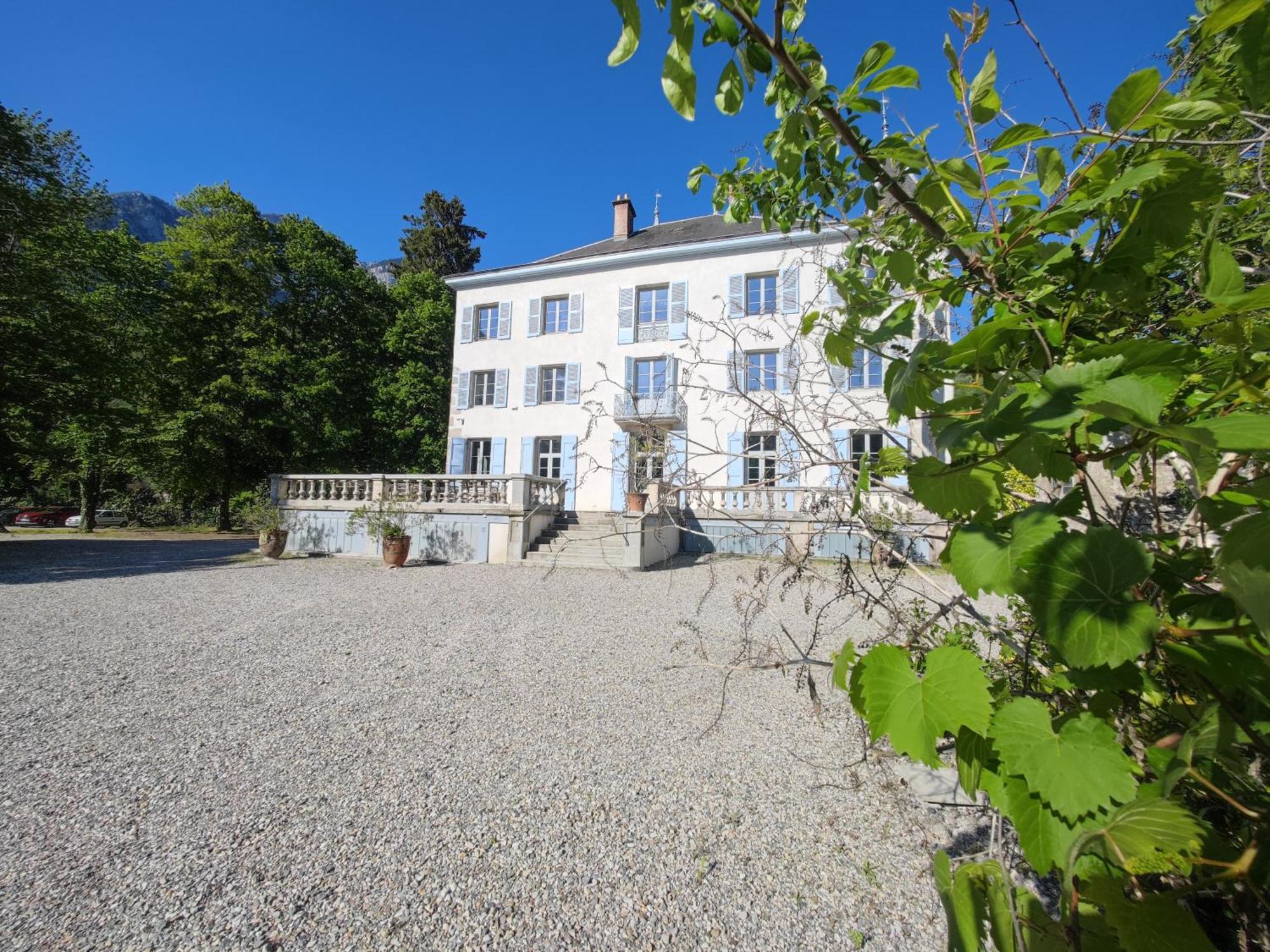Domaine Clairfontaine Noyarey - Suites Junior Εξωτερικό φωτογραφία