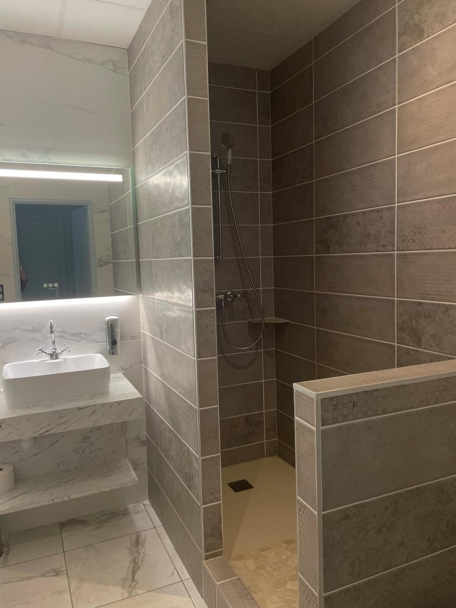 Domaine Clairfontaine Noyarey - Suites Junior Εξωτερικό φωτογραφία